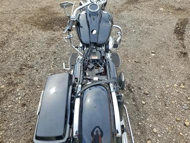 Vue de 2012 HARLEY-DAVIDSON FLHR ROAD KING, angle 6