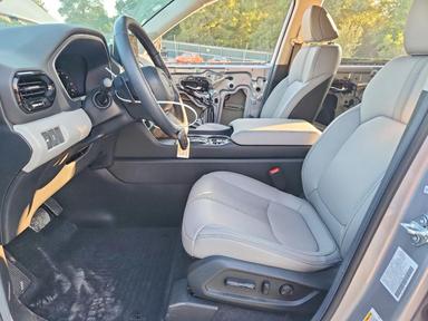 2025 HONDA PILOT TOURING view, angle 7
