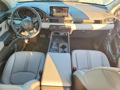 2025 HONDA PILOT TOURING view, angle 8