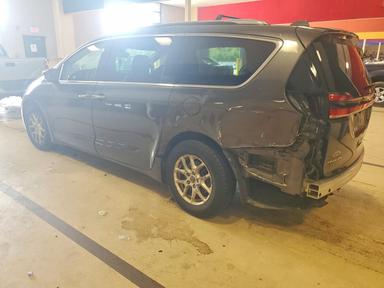 Вид 2021 CHRYSLER PACIFICA TOURING L, угол 2