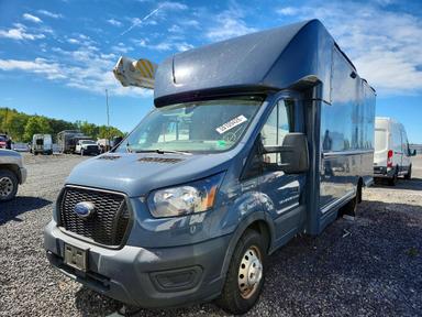 Vista de 2021 FORD TRANSIT DELIVERY TRUCK, ángulo 1
