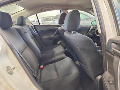 2010 MAZDA 3 I view, angle 10