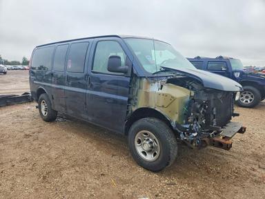 Vista de 2009 CHEVROLET EXPRESS G2500, ángulo 4