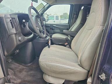 Vista de 2009 CHEVROLET EXPRESS G2500, ángulo 7