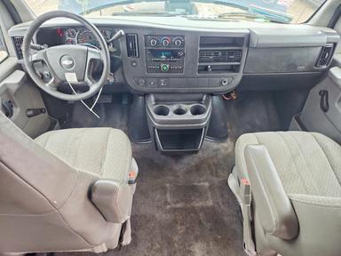 Vista de 2009 CHEVROLET EXPRESS G2500, ángulo 8