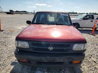 Vista de 1995 MAZDA B2300, ángulo 5