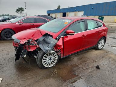 2012 FORD FOCUS TITANIUM view, angle 1