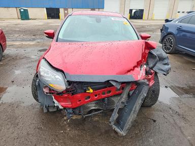 2012 FORD FOCUS TITANIUM view, angle 5