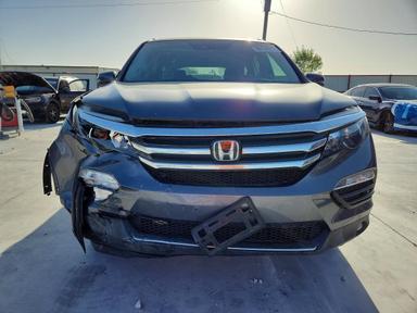 2017 HONDA PILOT ELITE view, angle 5