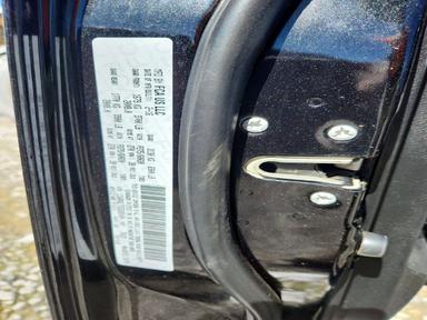 Vista de 2016 RAM 1500 SLT, ángulo 12
