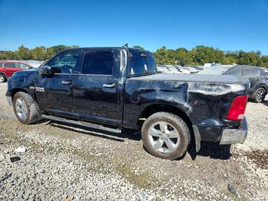 Vista de 2016 RAM 1500 SLT, ángulo 2