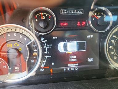 Vista de 2016 RAM 1500 SLT, ángulo 9