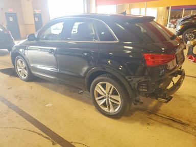 منظر 2016 AUDI Q3 PREMIUM PLUS، زاوية 2