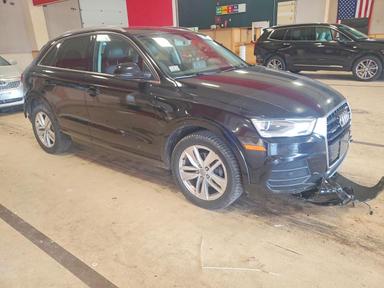 منظر 2016 AUDI Q3 PREMIUM PLUS، زاوية 4