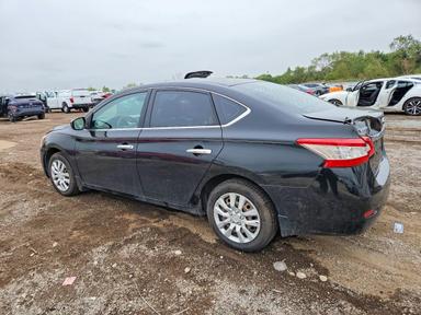 Vue de 2015 NISSAN SENTRA S, angle 2
