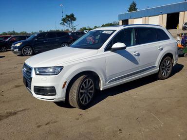 Vue de 2018 AUDI Q7 PREMIUM PLUS, angle 1