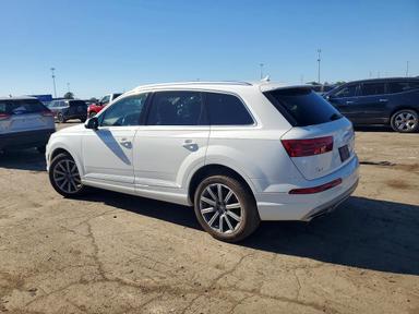 Vue de 2018 AUDI Q7 PREMIUM PLUS, angle 2
