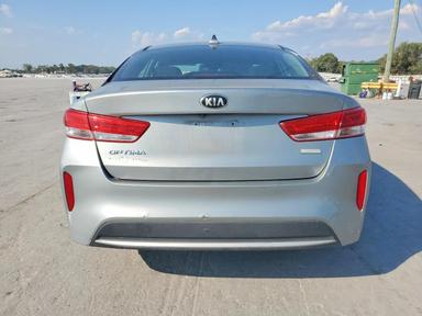Vue de 2017 KIA OPTIMA HYBRID, angle 6