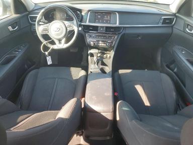 Vue de 2017 KIA OPTIMA HYBRID, angle 8