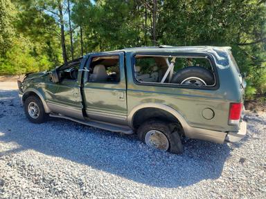 منظر 2000 FORD EXCURSION LIMITED، زاوية 2
