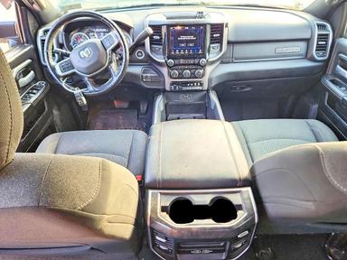 2020 RAM 3500 BIG HORN view, angle 8