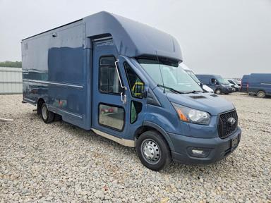 Vista de 2022 FORD TRANSIT T-350 HD, ángulo 4