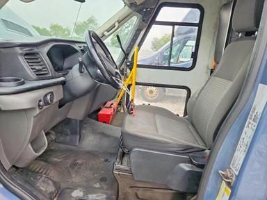 Vista de 2022 FORD TRANSIT T-350 HD, ángulo 7