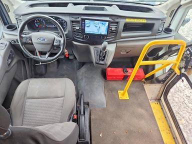 Vista de 2022 FORD TRANSIT T-350 HD, ángulo 8