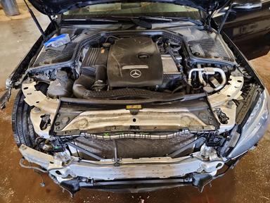 Vista de 2017 MERCEDES-BENZ C 300 4MATIC, ángulo 11