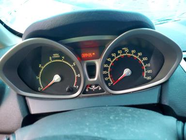 Vue de 2011 FORD FIESTA SE, angle 9