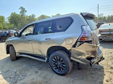 Вид 2022 LEXUS GX 460, угол 2