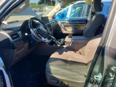 Вид 2022 LEXUS GX 460, угол 7