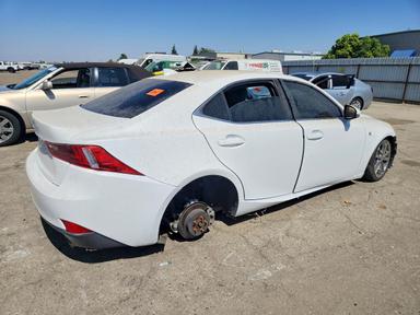 Вид 2014 LEXUS IS, угол 3