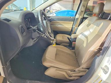 Vista de 2014 JEEP COMPASS LATITUDE, ángulo 7