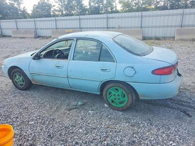 Вид 1999 FORD ESCORT SE, угол 2