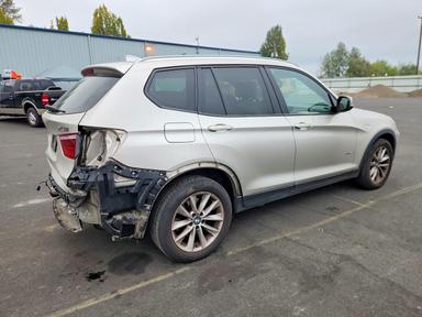 2014 BMW X3 XDRIVE28I view, angle 3
