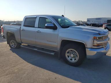 Vista de 2017 CHEVROLET SILVERADO K1500, ángulo 4