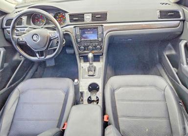 منظر 2016 VOLKSWAGEN PASSAT SE، زاوية 8