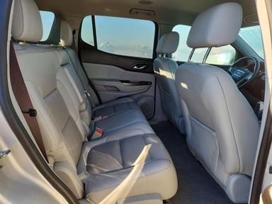 منظر 2017 GMC ACADIA SLT-1، زاوية 10