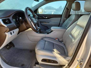 منظر 2017 GMC ACADIA SLT-1، زاوية 7