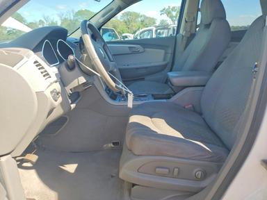 Vista de 2011 CHEVROLET TRAVERSE LS, ángulo 7