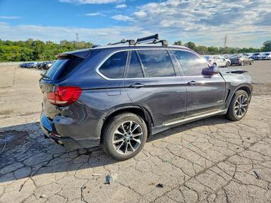 منظر 2015 BMW X5 XDRIVE35D، زاوية 3