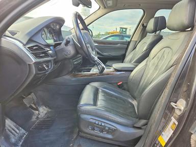 منظر 2015 BMW X5 XDRIVE35D، زاوية 7
