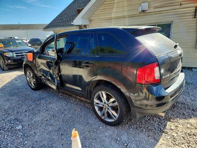 منظر 2011 FORD EDGE LIMITED، زاوية 2