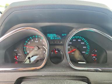 Vista de 2011 CHEVROLET TRAVERSE LT, ángulo 9