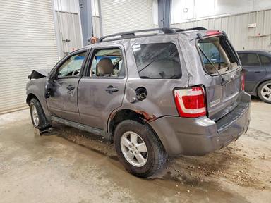 2010 FORD ESCAPE XLT view, angle 2