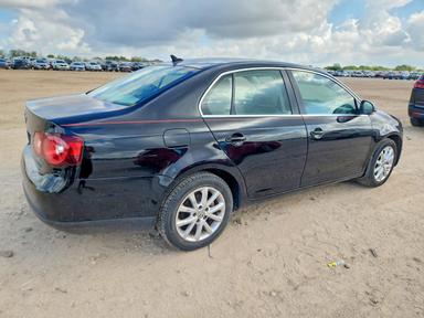 منظر 2010 VOLKSWAGEN JETTA SE، زاوية 3