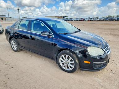 منظر 2010 VOLKSWAGEN JETTA SE، زاوية 4
