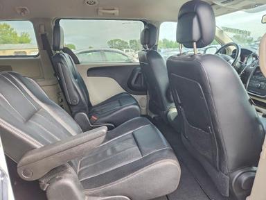 Vue de 2014 CHRYSLER TOWN &amp; COUNTRY TOURING, angle 11