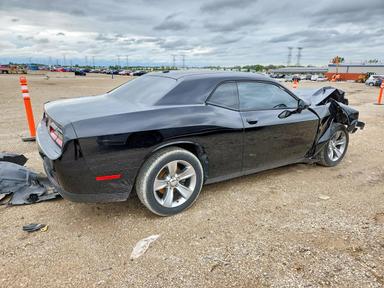 Vista de 2016 DODGE CHALLENGER SXT, ángulo 3